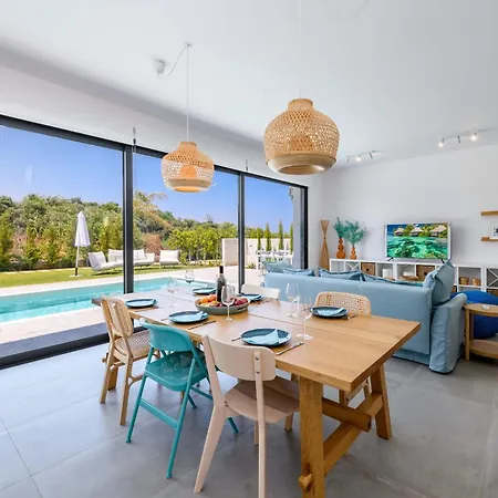 By The - Blue Topaz Villa